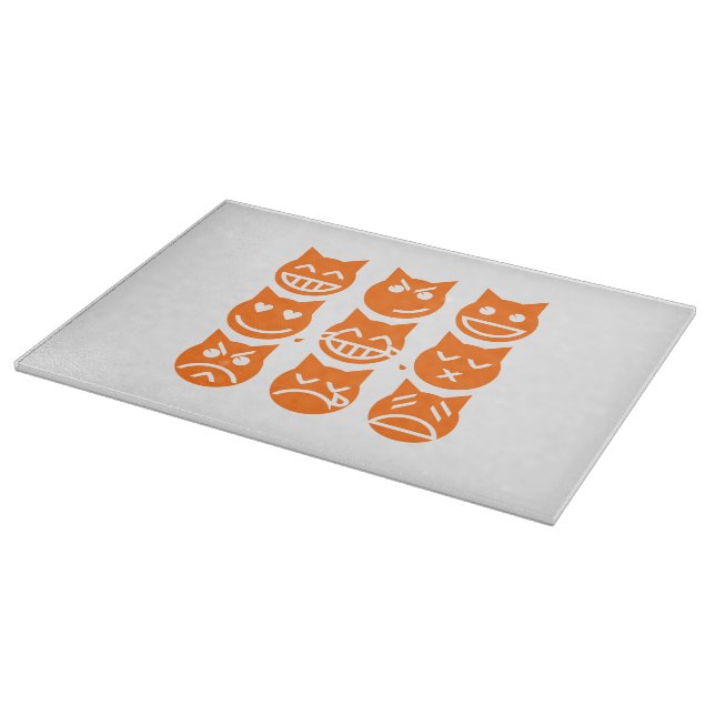 Emojis kats 9 liv (Hörn)