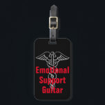 Emotional Support Guitar Funny Luggage Tag Bagagebricka<br><div class="desc">Är du kopplad till gitarren? Låt världen få veta med den här lustiga bagagetaggen. Den här märkrn är utformad på ena sidan och den andra sidan har ett kort för ditt namn, adress etc. Jag tvivlar på att det hjälper dig att få det på ett flygplan, men det är värt...</div>