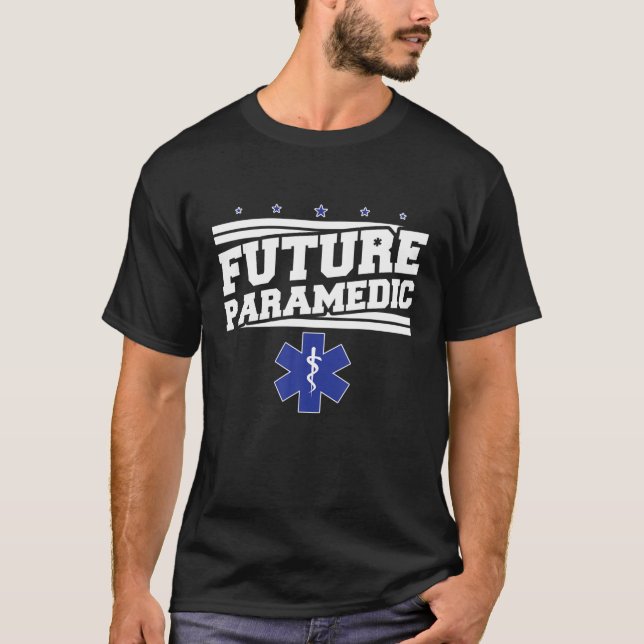 EMS-Akutets framtida ambulans i Sjukvårdare Studen T Shirt (Framsida)