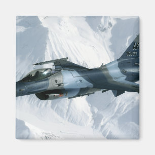 En Aggressor F-16 Magnet
