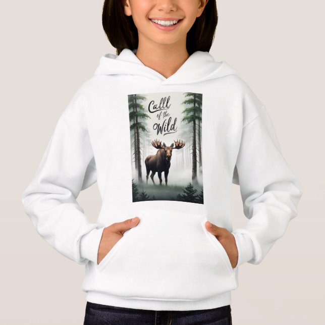 En älg i en mistskog t shirt (Framsida)