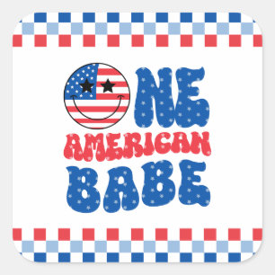 En amerikansk babe 4 juli 1:a födelsedagen fyrkantigt klistermärke
