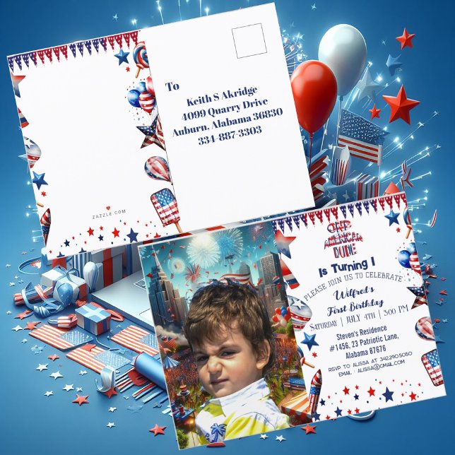 En amerikansk kille 4 juli Rött vitt blått födelse Inbjudan Vykort (One American Dude 4 July Red White Blue Birthday Invitation Postcard)