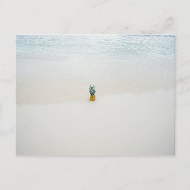 En ananas på stranden vykort (Framsida)