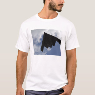 En ande B-2 i flyg Tee Shirt