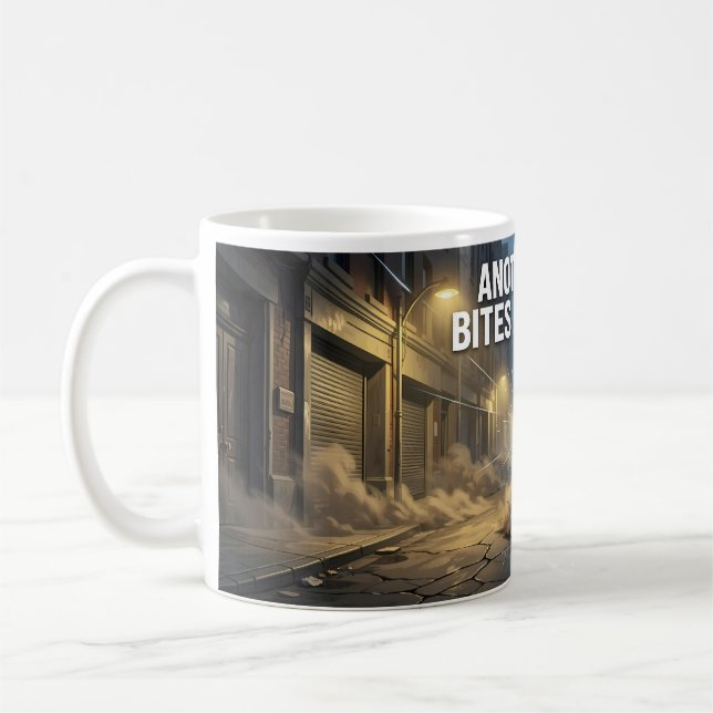 En annan biter stoftet Urban Noir-mugg Kaffemugg (Vänster)