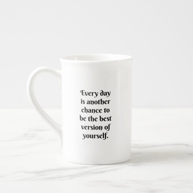 En annan Chance Specialty Mugg Benporslin Mugg (Vänster)