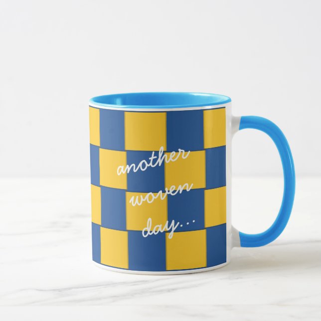 En annan vävd dagblått och gult mugg (Höger)