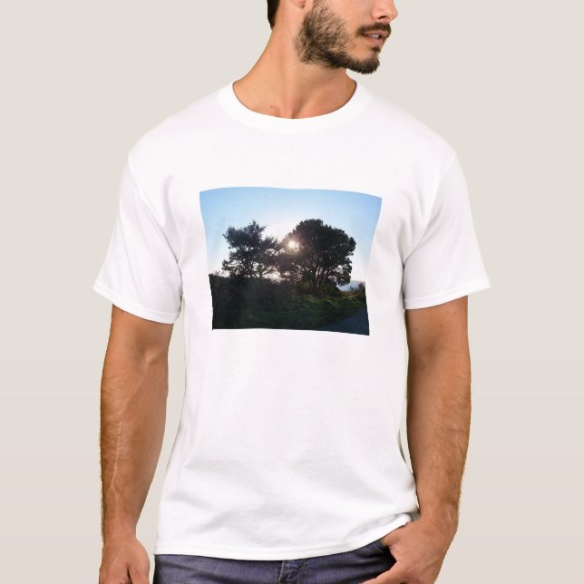 En antyda av naturen t shirt (Framsida)