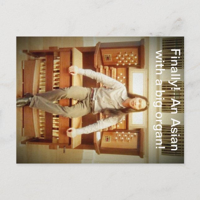 en asiat med stort organ vykort (Framsida)