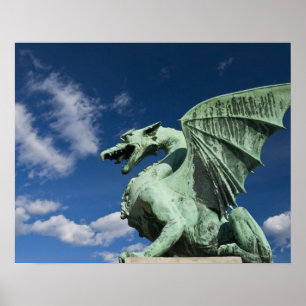 En av de fyra bronsdragningarna på draken poster