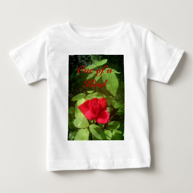 En av Röd ros av typ T Shirt (Framsida)