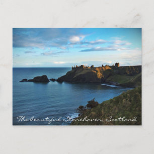 En avlägsen syn på det magiska Dunnottar-slottet Vykort