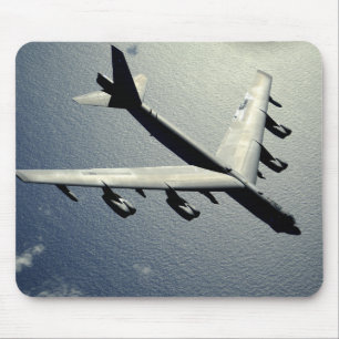 En B-52 Stratofortress i flyg Musmatta