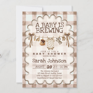En baby brygger kaffebönor - baby shower inbjudningar