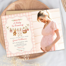 En baby bryggs Klädtorr Baby Shower Foto Inbjudningar