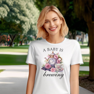 En baby bryggs Vintage tekanna och tekoppar T Shirt