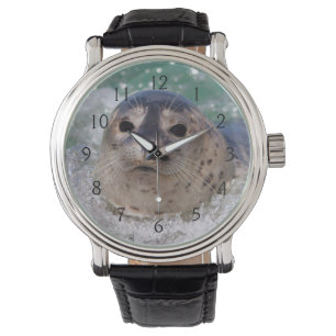 En babysäl som surfar armbandsur