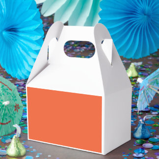 en bakgrund för orangen med presentaskar