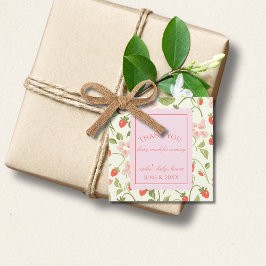 En bärsöt flicka är på väg att bli babyåkare gåvor etiketter