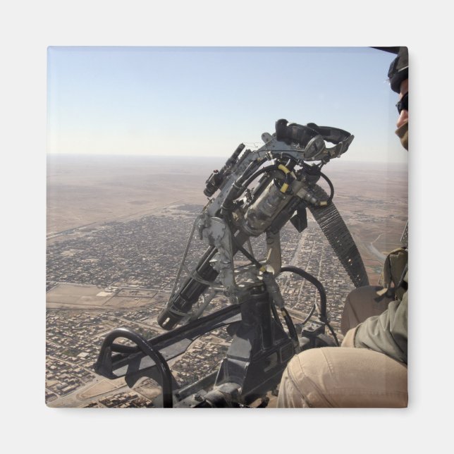 En besättningschef letar efter misstänkt aktivitet magnet (Framsidan)