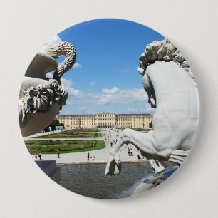 En beskåda av den Schonbrunn slotten i Wien, Knapp
