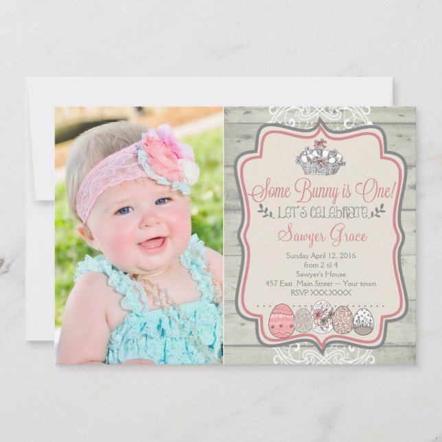 En bit är en Påsk Födelsedagsfest inbjudan (Framsida)