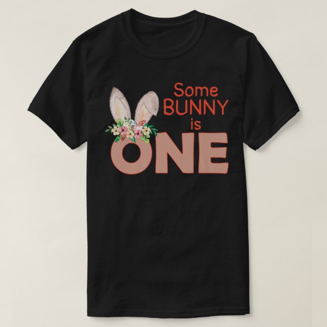 En bit är ett barn, en luddig kaninfamilj B T Shirt (Design framsida)