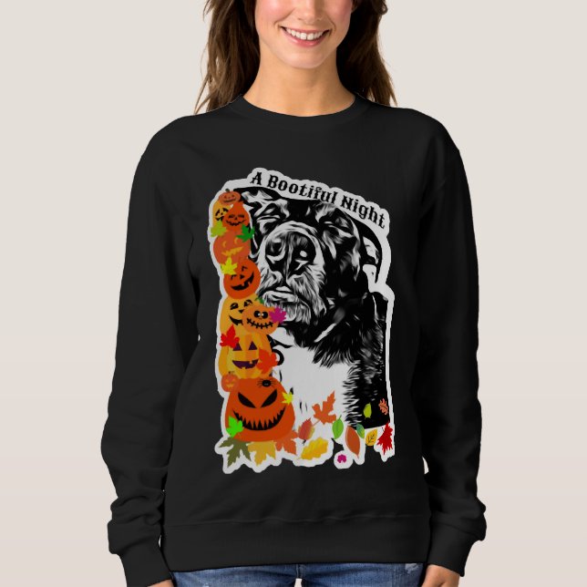 En Bootil Pitbull Hund I Black and White T Shirt (Framsida)