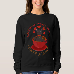 En Bra-dag börjar med en katpuccino-katt Pajama T Shirt