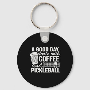 En Bra dag börjar med kaffe och pickleboll Nyckelring