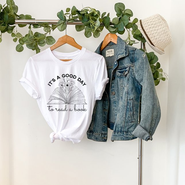 En Bra dag för att läsa en Älskare mellan Bok och  T Shirt (Skapare uppladdad)