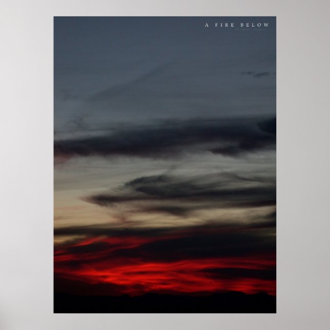 En brand under poster (Framsidan)