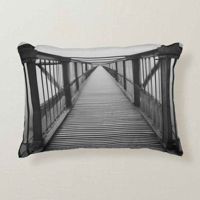 En bro till ingenstans prydnadskudde (Framsidan)