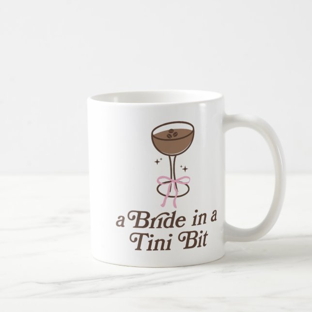 En brud i en liten stjärtbåge coquette möhippa kaffemugg (Höger)