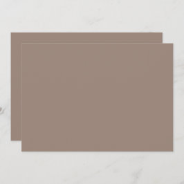 en brun vägg med klocka på den inbjudningar