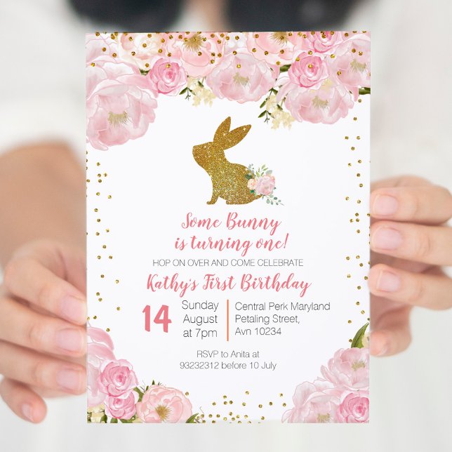 En Bunny gör en första födelsedagsinbjudan Inbjudningar (Skapare uppladdad)