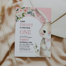 En Bunny gör en första födelsedagsinbjudan Inbjudningar