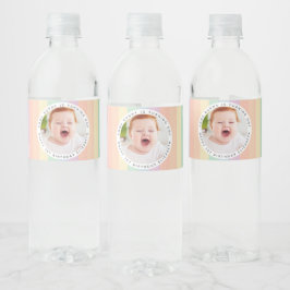 En Bunny håller på att förvandla ett Rainbow Birth Vattenflaskor Etikett
