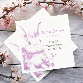 En Bunny kommer med babyskor Pappersservett