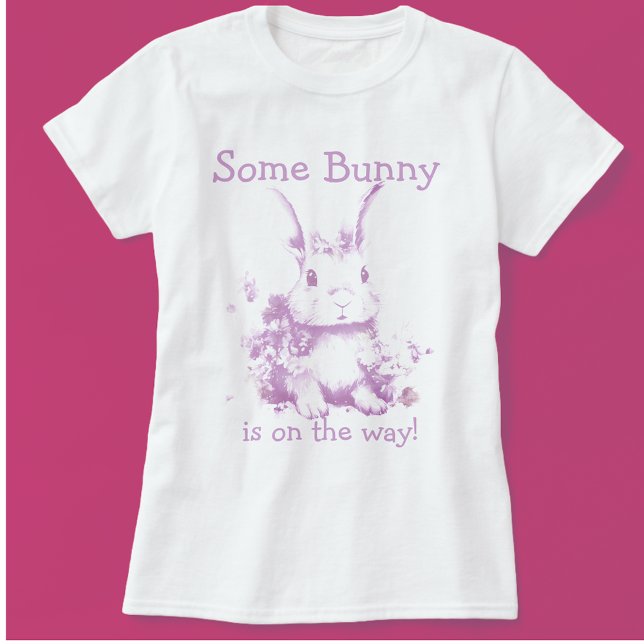 En Bunny kommer med babyskor T Shirt (Best mommy to be t-shirt!)