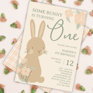 En Bunny Turning One Girl's 1st Birthday Inbjudningar