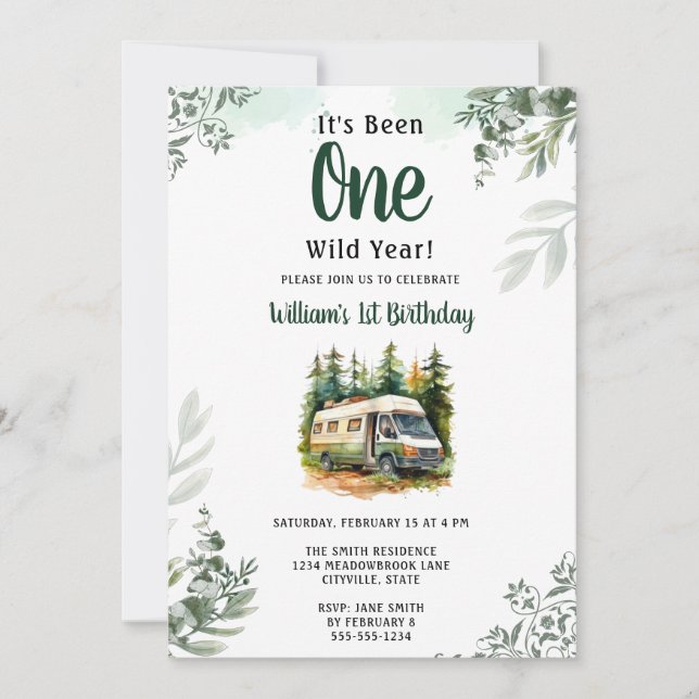 En Camper Mountain Forest 1:a födelsedag Inbjudningar (Framsida)