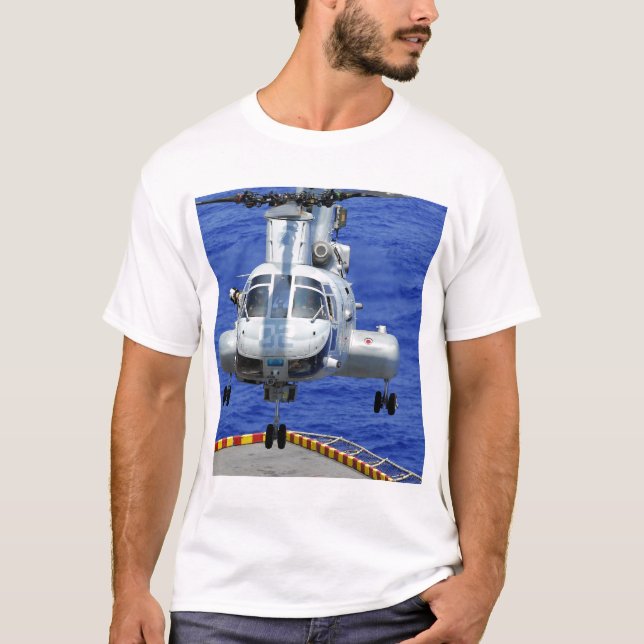 En CH-46E Sea Knight-helikopter T Shirt (Framsida)