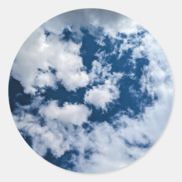 En cirkel i molnen runt klistermärke