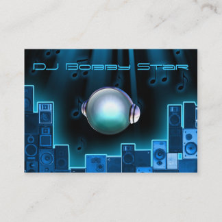 En coola DJ slösar laser-visitkorten med logoen 3D Visitkort