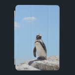 En Cute Penguin Blå himmel iPad Mini Skydd<br><div class="desc">Penguin</div>