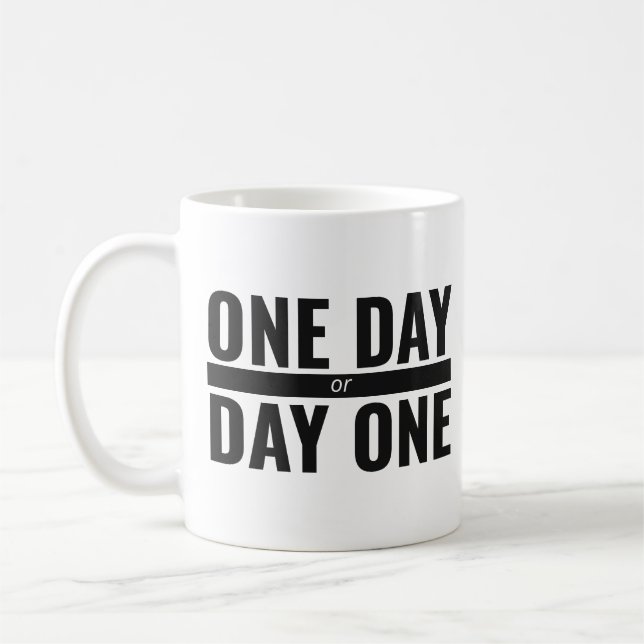En dag eller en dag kaffemugg (Vänster)