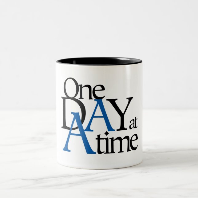 en dag i sänder Två-Tonad mugg (Center)