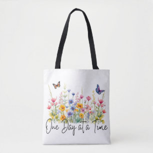 En dag i taget Inspirationscitat Vilda blommor Tygkasse